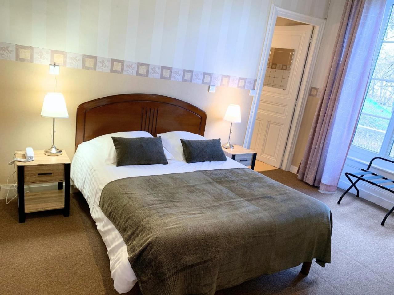 Grand Hotel De Bourbon-Lancy - Spa Et Restaurant - Logis מראה חיצוני תמונה