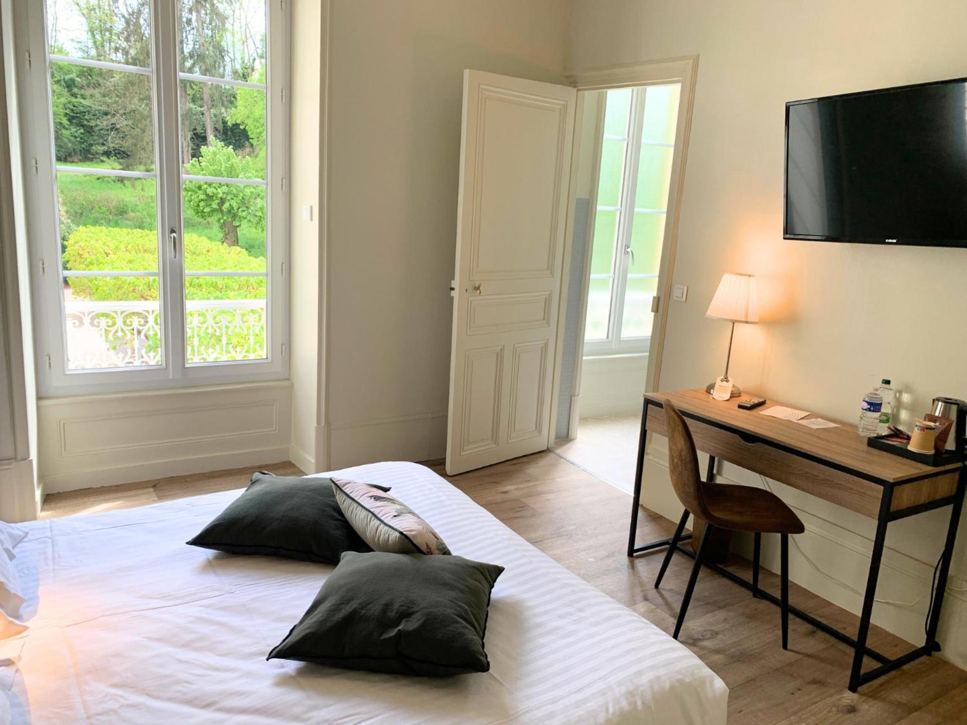Grand Hotel De Bourbon-Lancy - Spa Et Restaurant - Logis מראה חיצוני תמונה